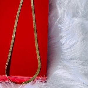 Italian .925 Sterling Silver herringbone necklace. Can be worn by man or women.